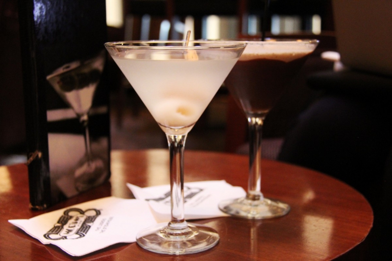 brasserie-ST TROPEZ-min_martini_bar_lychee_chocolate_alcohol_liquor_happy_hour_happy-910161